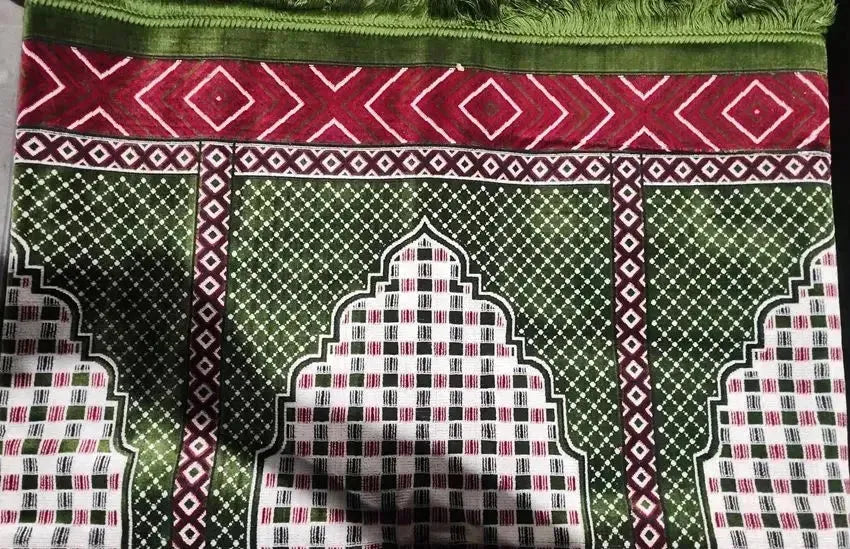 Best Quality Prayer Rug - 8 People Prayer Rug - From Turkey