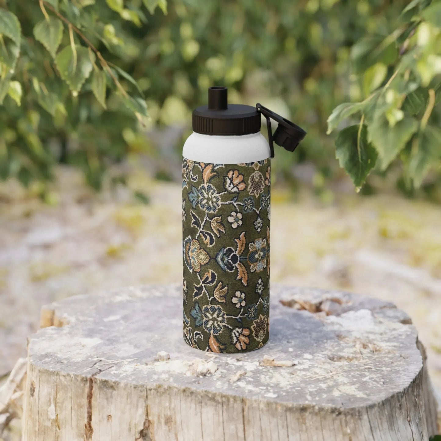 Rawdah Stylish Stainless Steel Water Bottle with Sports Lid book cover