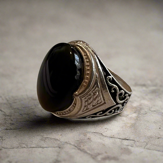 Raven Aqeeq Khatam Ring