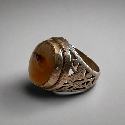 Saffron Aqeeq Khatam Ring